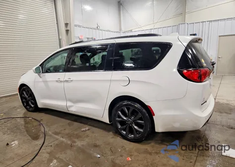 2018 Chrysler Pacifica Touring L Plus from USA, damaged, VIN 2C4RC1EG4JR260998
